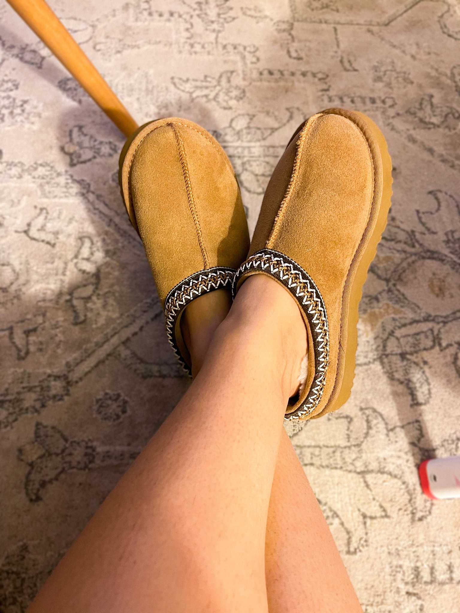 The comfiest Ugg slippers from Nordstrom for $100

#LTKunder100 #LTKshoecrush #LTKHoliday