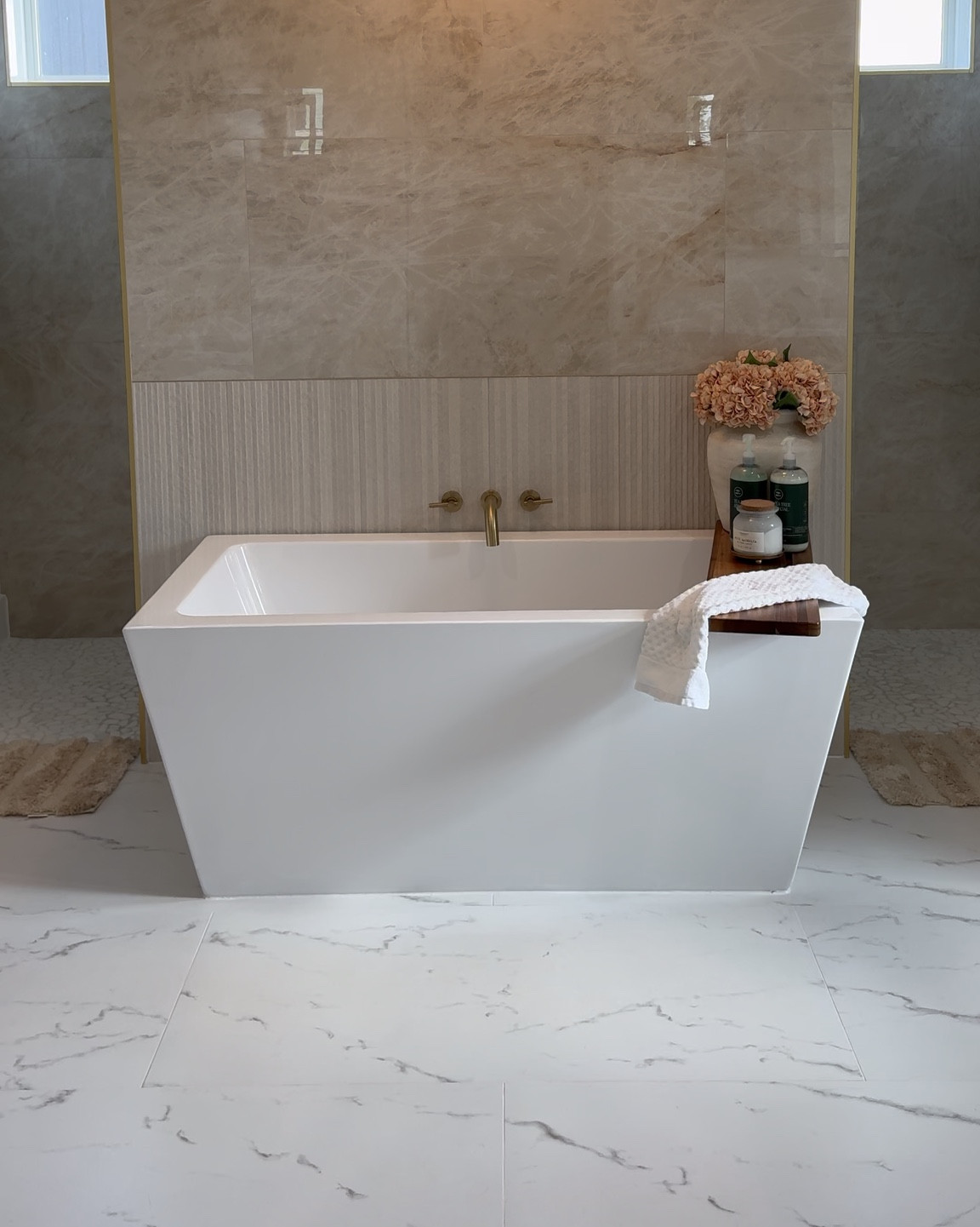 This little setup has become my favorite way to slow down at the end of the day 🤍

#bathroomdecor #bathroom #modernbathroom #masterbath #luxurybathroom

#LTKHome