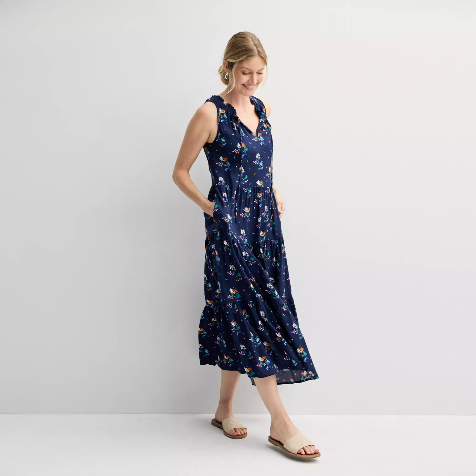 Women's Croft & Barrow® Flowy Sleeveless Tiered Maxi Dress | Kohl's