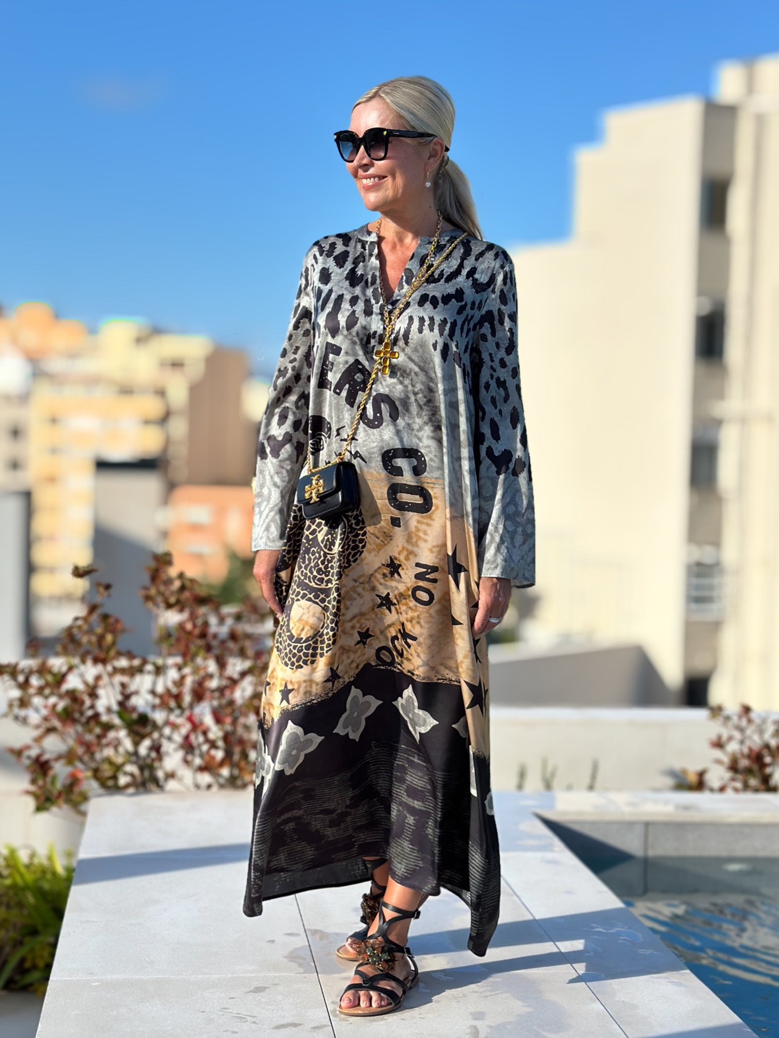 Kleid & Sandalen 

#LTKshoes #LTKstyletip #LTKeurope