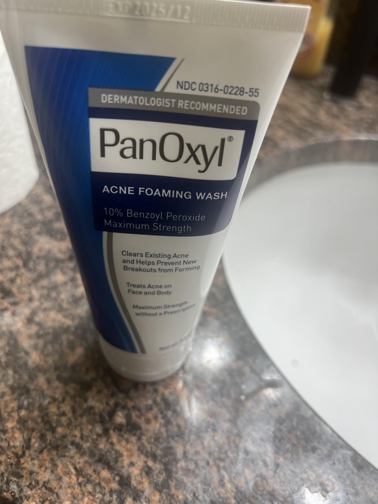 PanOxyl Acne Foaming Wash Benzoyl Peroxide 10% Maximum Strength Antimicrobial, 5.5 Oz | Amazon (US)