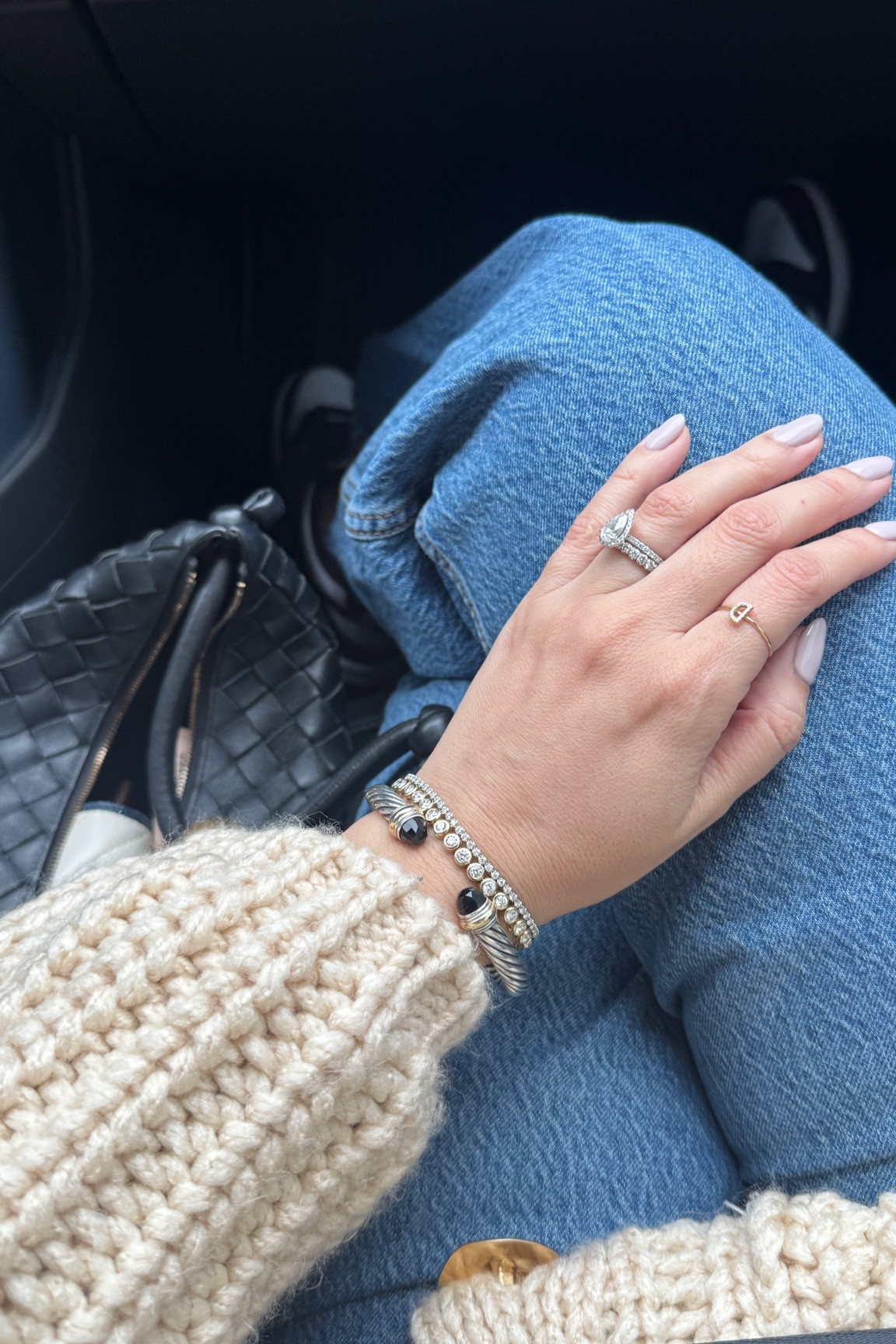 Icy winter jewelry 💎

Jewelry 
Zara Sweater 
Tennis bracelet 
David Truman 
Pear diamond ring 
Initial diamond ring 
Bottega bag
Abercrombie jeans 

#LTKSaleAlert #LTKSeasonal #LTKStyleTip