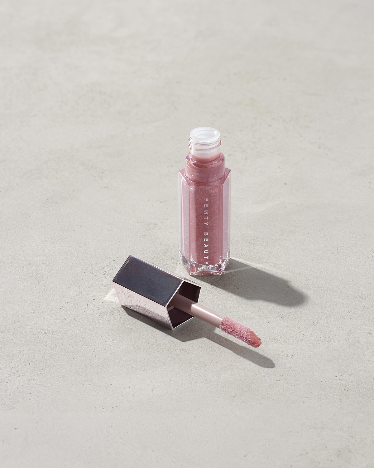 GLOSS BOMB UNIVERSAL LIP LUMINIZER | Fenty Beauty