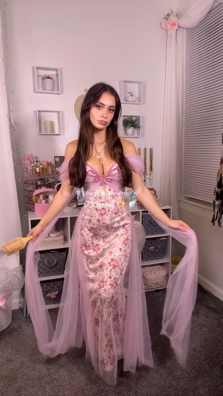 Princess dress

#LTKPetite #LTKHalloween #LTKOver40