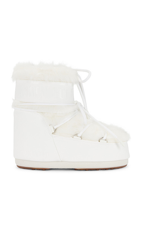 MOON BOOT Icon Low Faux Fur Boot in White. Taglia 36-38. Also in 39-41. | Revolve Clothing (Global)