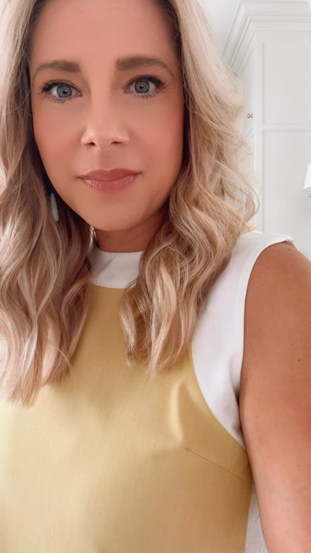 I got this outfit last year and I’m obsessed with it!! It’s so pretty and chic but comfortable! 🙌🏻
 They also have this in a shorter dress version and it’s on sale!! 