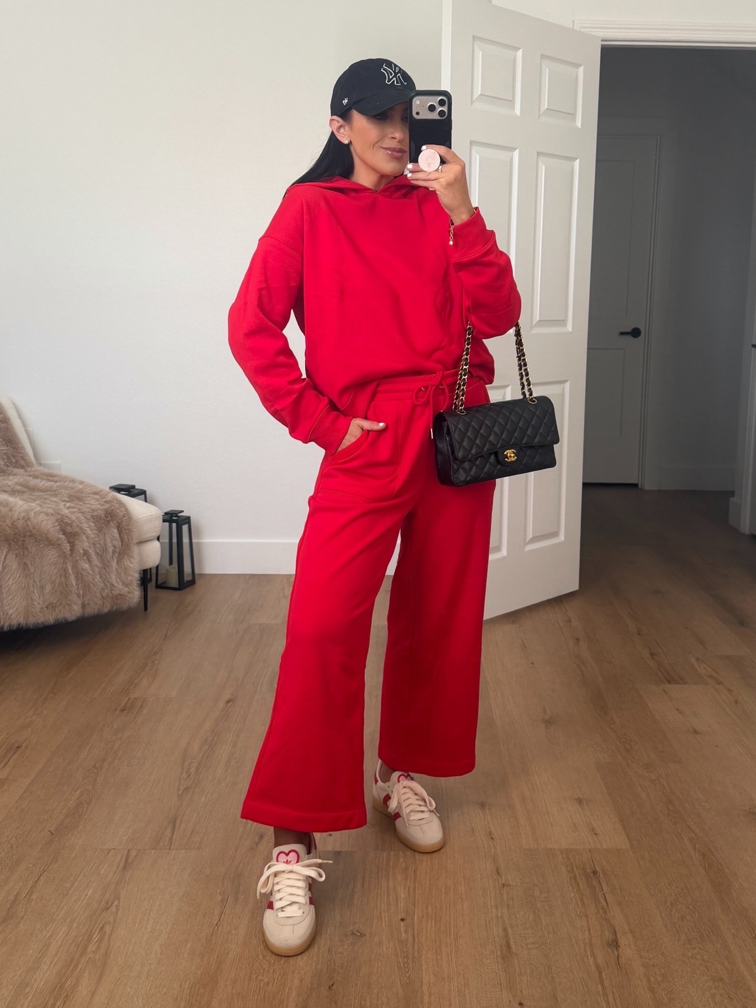 Splendid Goldie sweatpants wearing size medium but should’ve ordered size small. Splendid Goldie Hoodie wearing size medium but should’ve ordered size small. 