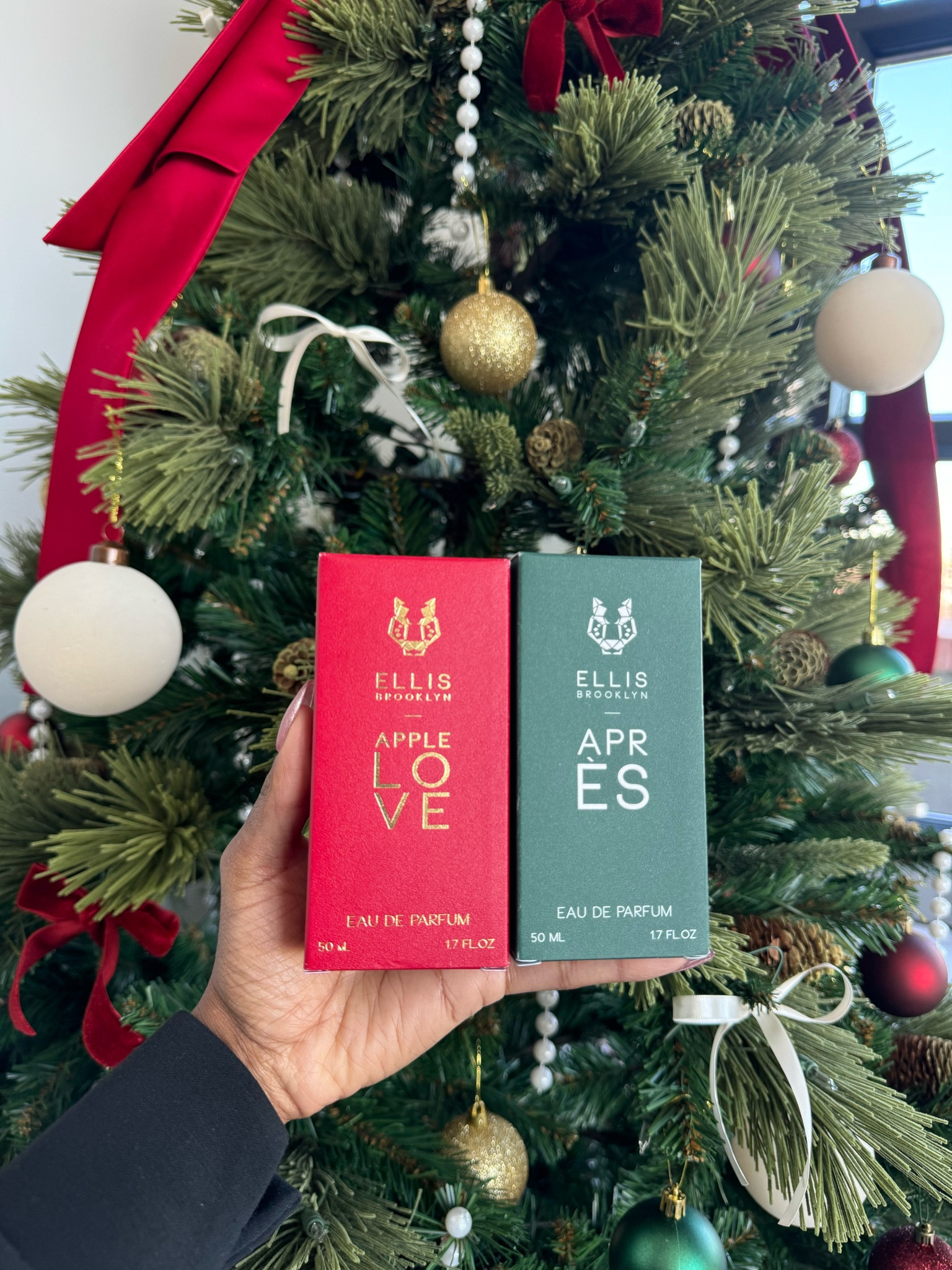 new scents added to fragrance collection by ellis brooklyn - I LOVEEEE ❤️

apple love smells just like its name: sophicasted and fruity 

apres smells like santal in my opinion

on sale at sephora now!!!!! $66 dollars regularly $110 - such a steal 

#LTKBeauty #LTKGiftGuide #LTKSeasonal