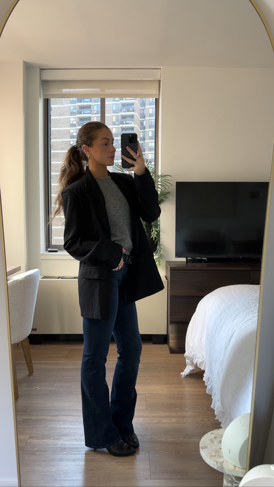 Work ootd!

Blazer: Small 
Top: Small 
Jeans size 2

#LTKWorkwear #LTKStyleTip