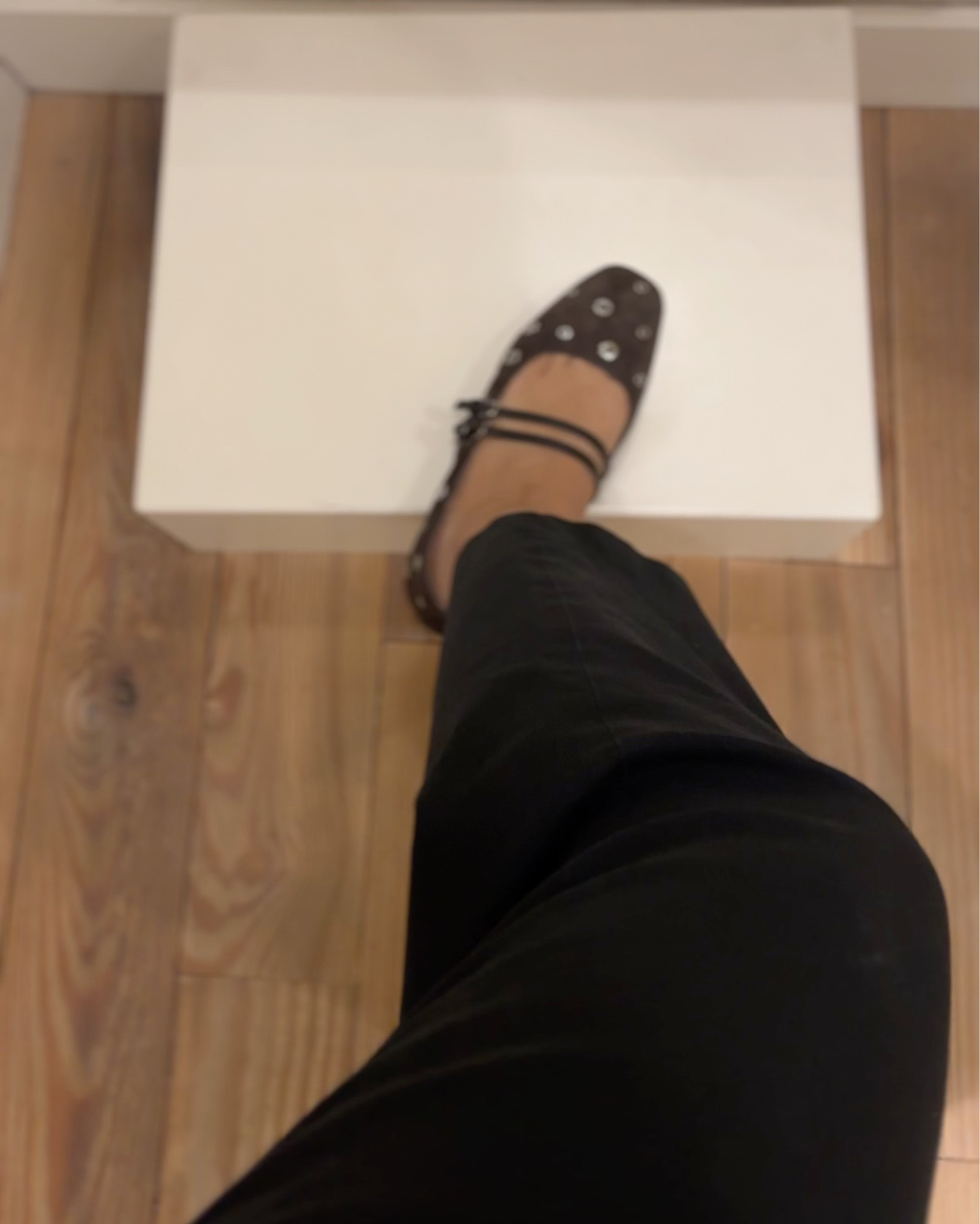 Madewell shoes on 40% off you dont wsnt to miss

#LTKootd #LTKHoliday #LTKGiftGuide