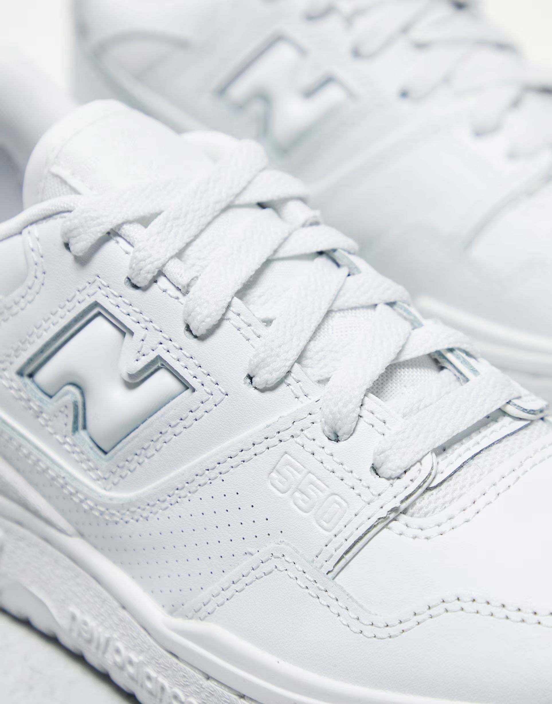 New Balance 550 sneakers in triple white | ASOS (Global)