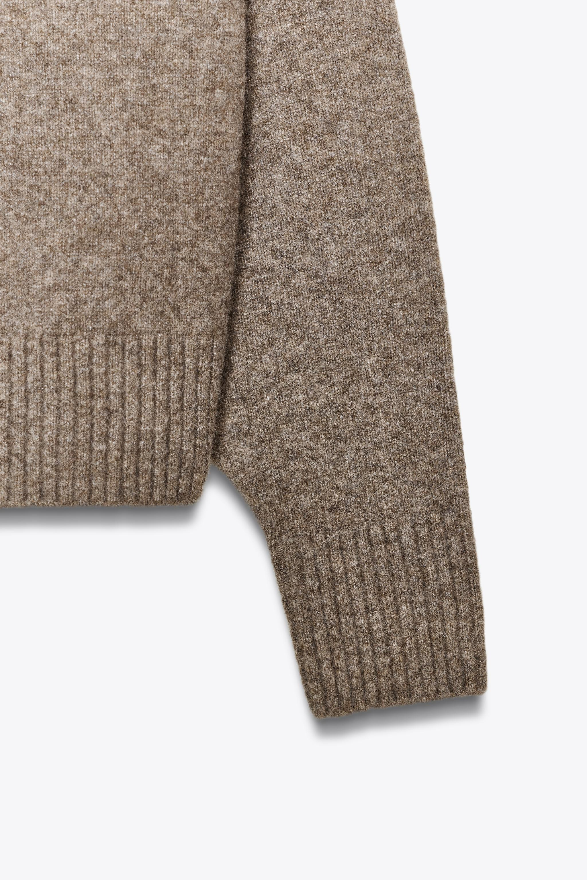 SOFT KNIT V-NECK SWEATER | Zara UK