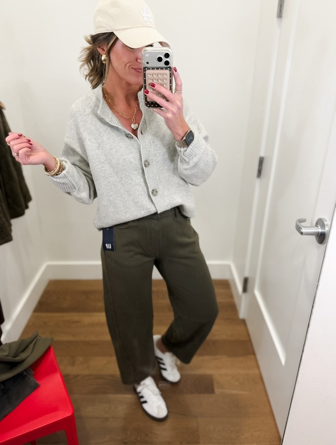 GAP sale!! These pants are amazing. They feel like sweatpants but have functional front and back pockets and belt loops. Making them easy to dress up a bit. On sale + 50% off!! 
Pants/small 
Sweater/ small 

#LTKSeasonal #LTKSaleAlert