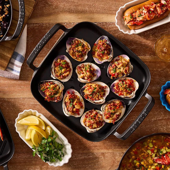Alpine Outdoor Collection Square Grill Basket | Le Creuset