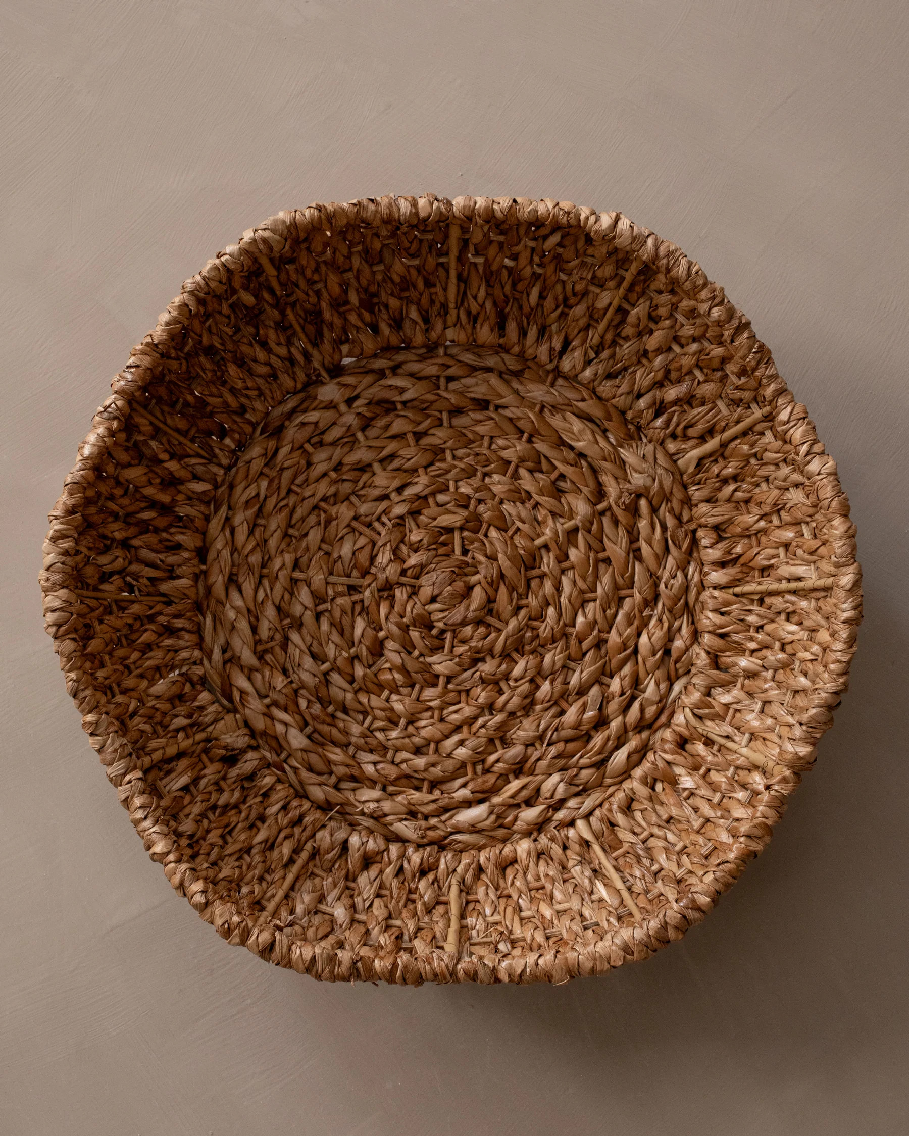 Brynna Scalloped Bowl | The Vintage Rug Shop