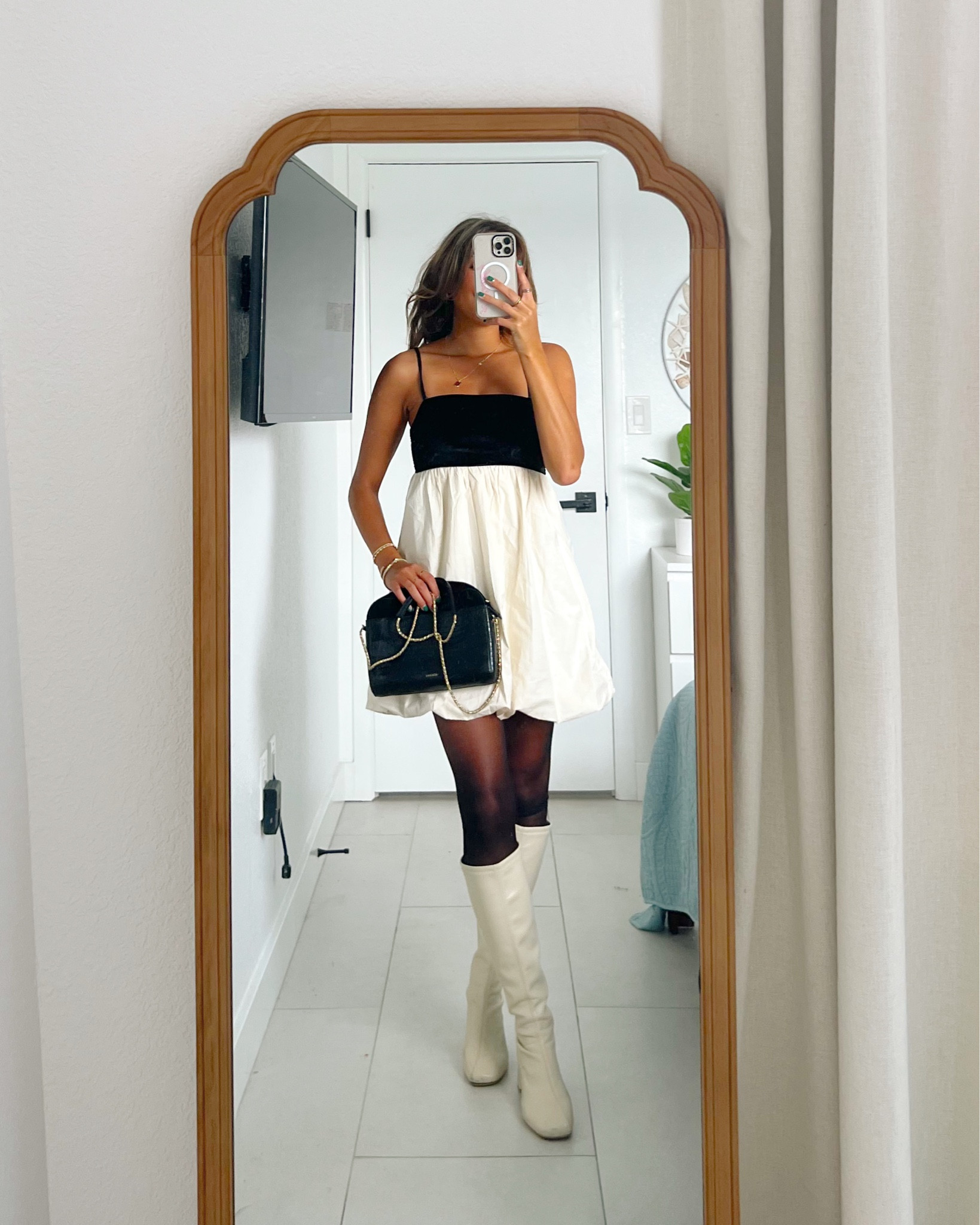 New Year’s Eve outfit ideas from American eagle! Take advantage of their cyber week sale 🪩🥂✨ wearing an XS in this dress 