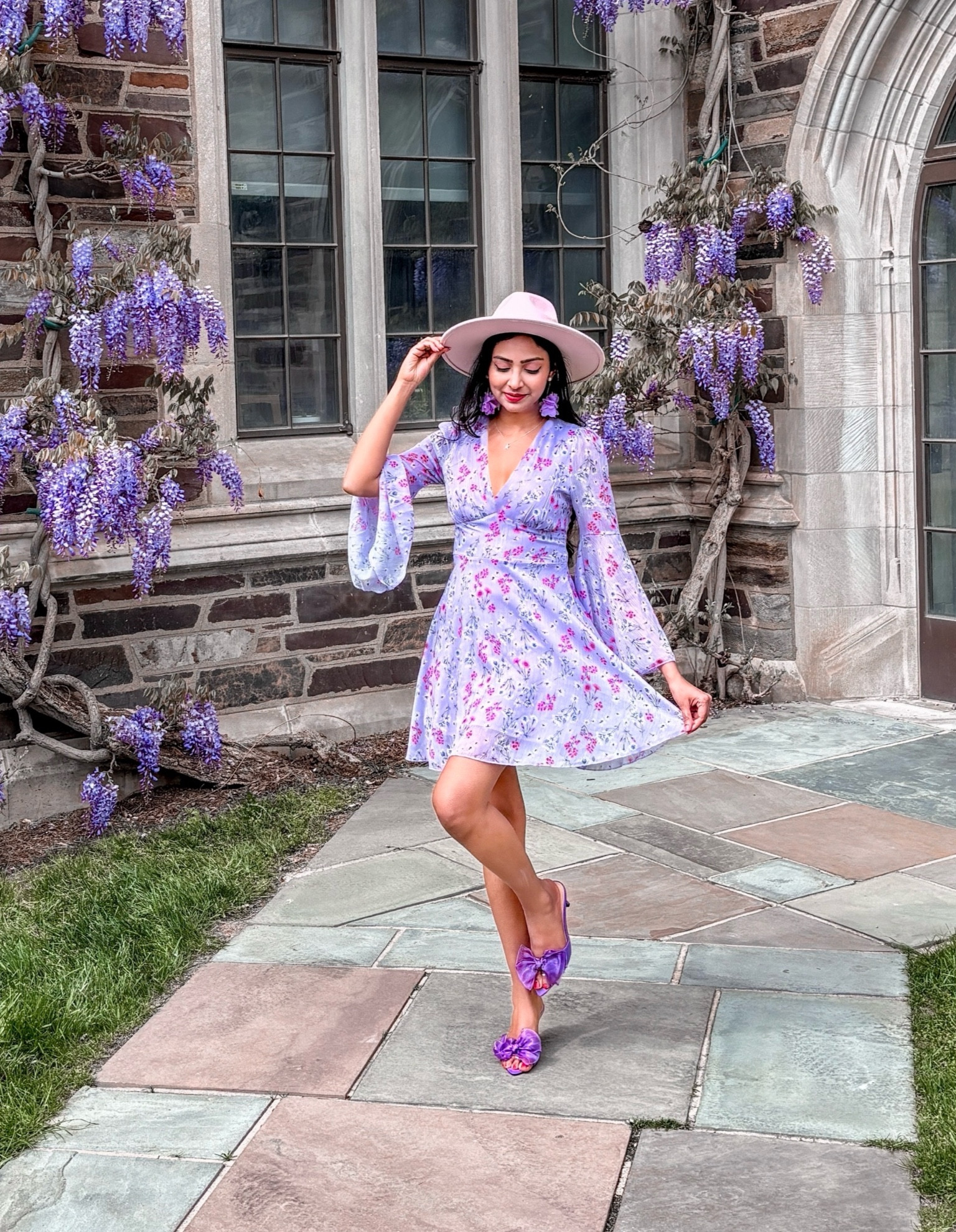 Wisteria dreams💜

Spring dress, summer dress, floral dress, bell sleeves, outfit inspiration, ootd, summer outfits, Sun dress, outfit inspo

#LTKSeasonal #LTKstyletip #LTKtravel