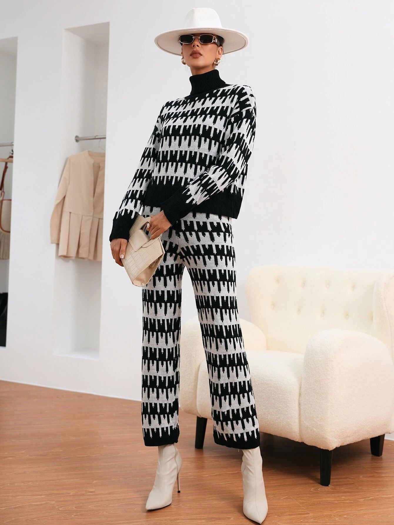 Houndstooth Pattern Sweater With Knit Pants | SHEIN