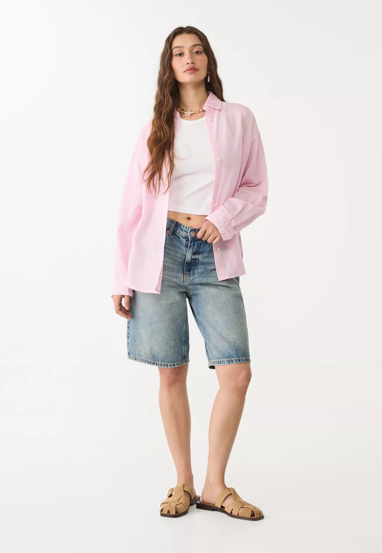 Soepelvallende blouse met linnen - Overhemden en blouses voor dames | Stradivarius Netherlands | Stradivarius (NL)