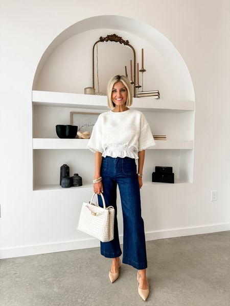 This is a great outfit idea for spring! Wearing XS in the top & 25 in the jeans!

Loverly Grey, spring outfit idea, wide leg pants 

#LTKworkwear #LTKstyletip