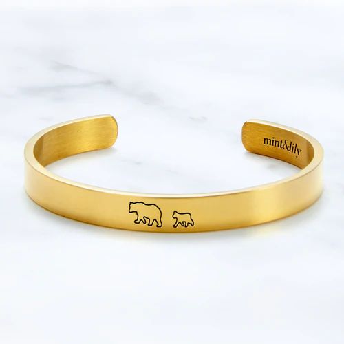 Mama Bear & Her Baby Bears Engraved Personalizable Cuff Bracelet | Mint & Lily