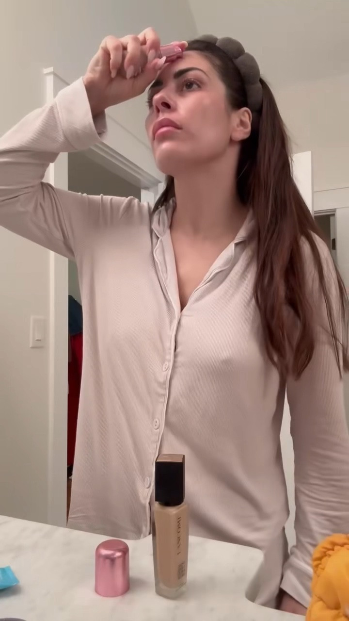 morning face routine! 🧖🏼‍♀️

skincare routine, makeup routine, GRWM, get ready with me, mom of 4 quick & easy makeup ideas, Lauren Mulloy

#LTKWatchNow #LTKBeauty #LTKFindsUnder100