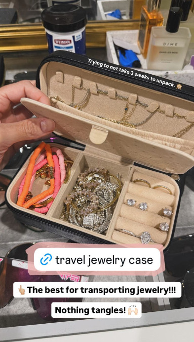 Got a new travel jewelry case and it’s perfect for keeping everything organized and tangle-free! 

 #LTKmomlife #LTKU #LTKTravel
