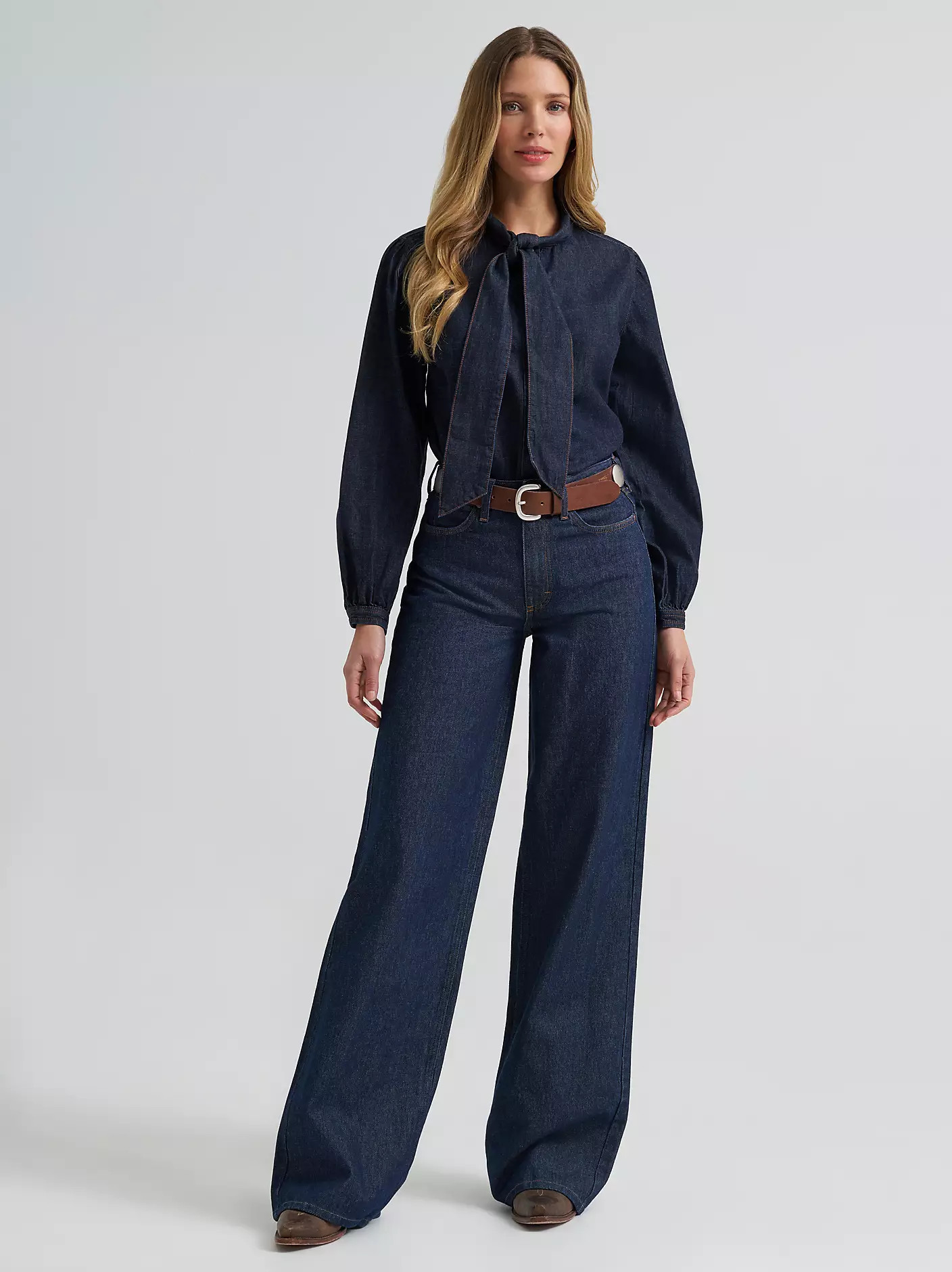Women's Denim Bow Snap Shirt | Wrangler