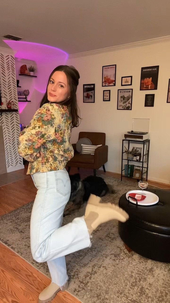 Feeling the spring vibes in this outfit  💐
These jeans from Levi’s are so versatile land can be paired with lots of different styles and outfits! I’m wearing a size 25 in this video.
And this colorful flora jacket is definitely my favorite one that I own! I’m wearing an XS (it runs oversized).

#LTKFindsUnder100 #LTKSeasonal #LTKStyleTip