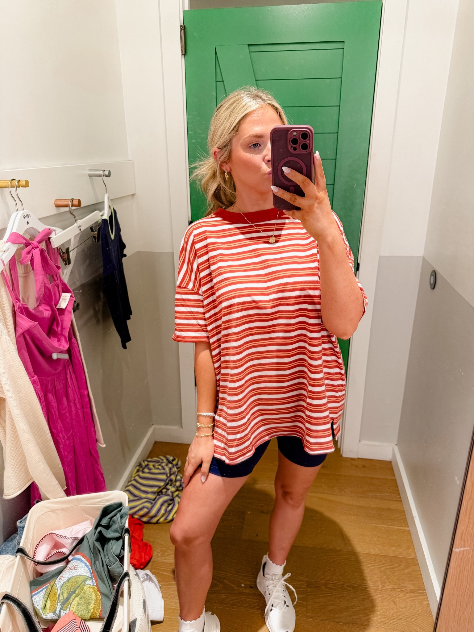 Boyfriend t shirt in size m! 

#LTKmomlife #LTKootd