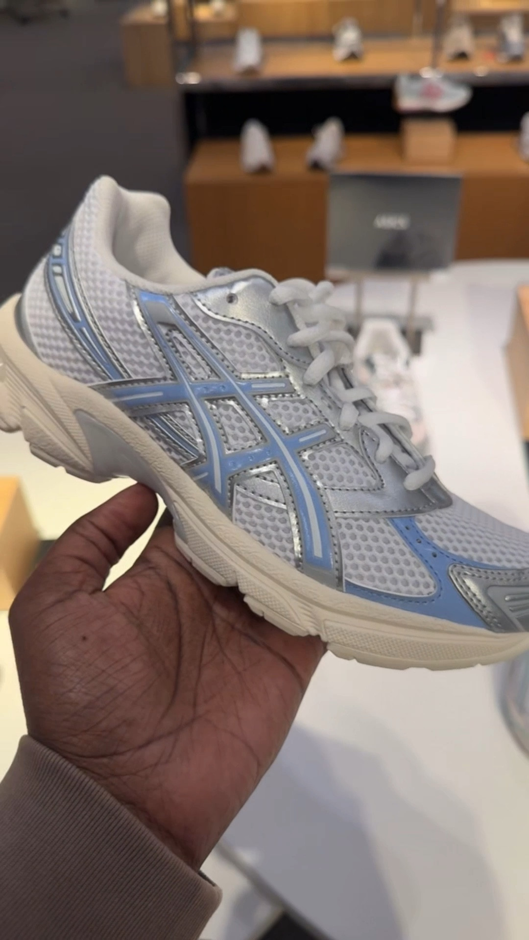 New spring color ASICS!! 

#Sneakers #SpringShoes #Nordstrom

#LTKgrwm #LTKmomlife #LTKOver40