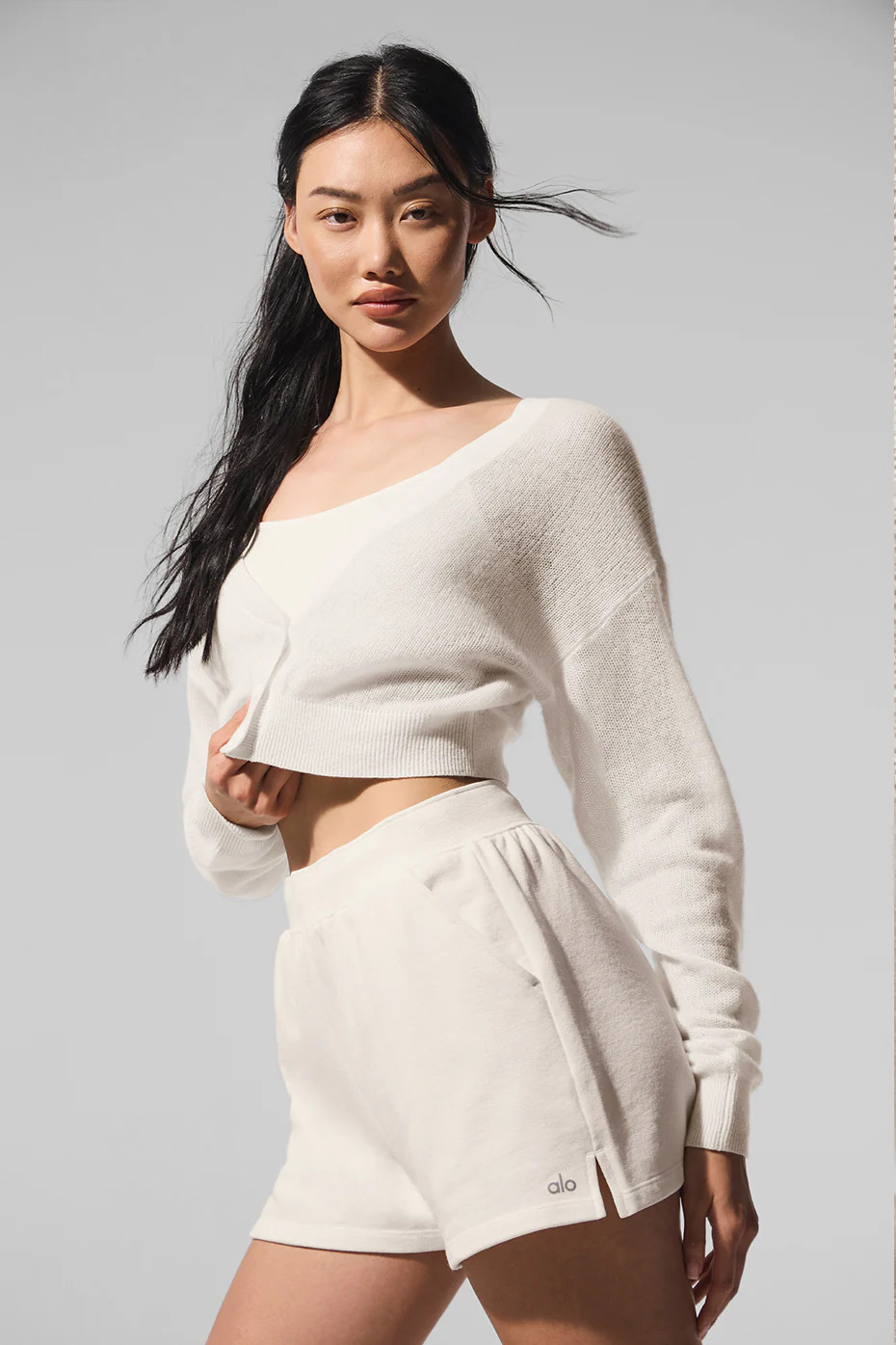 ALO | Sheer Cashmere Cropped Cardigan Sweatshirt in Ivory White, Size: 2XS | Alo Yoga (US)