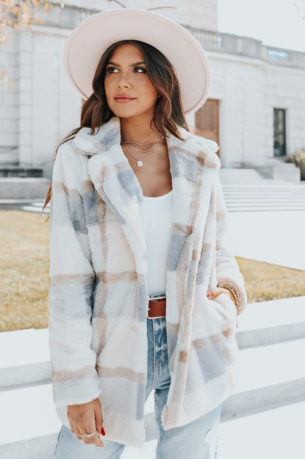 Vail Lodge Faux Fur Plaid Jacket | Magnolia Boutique
