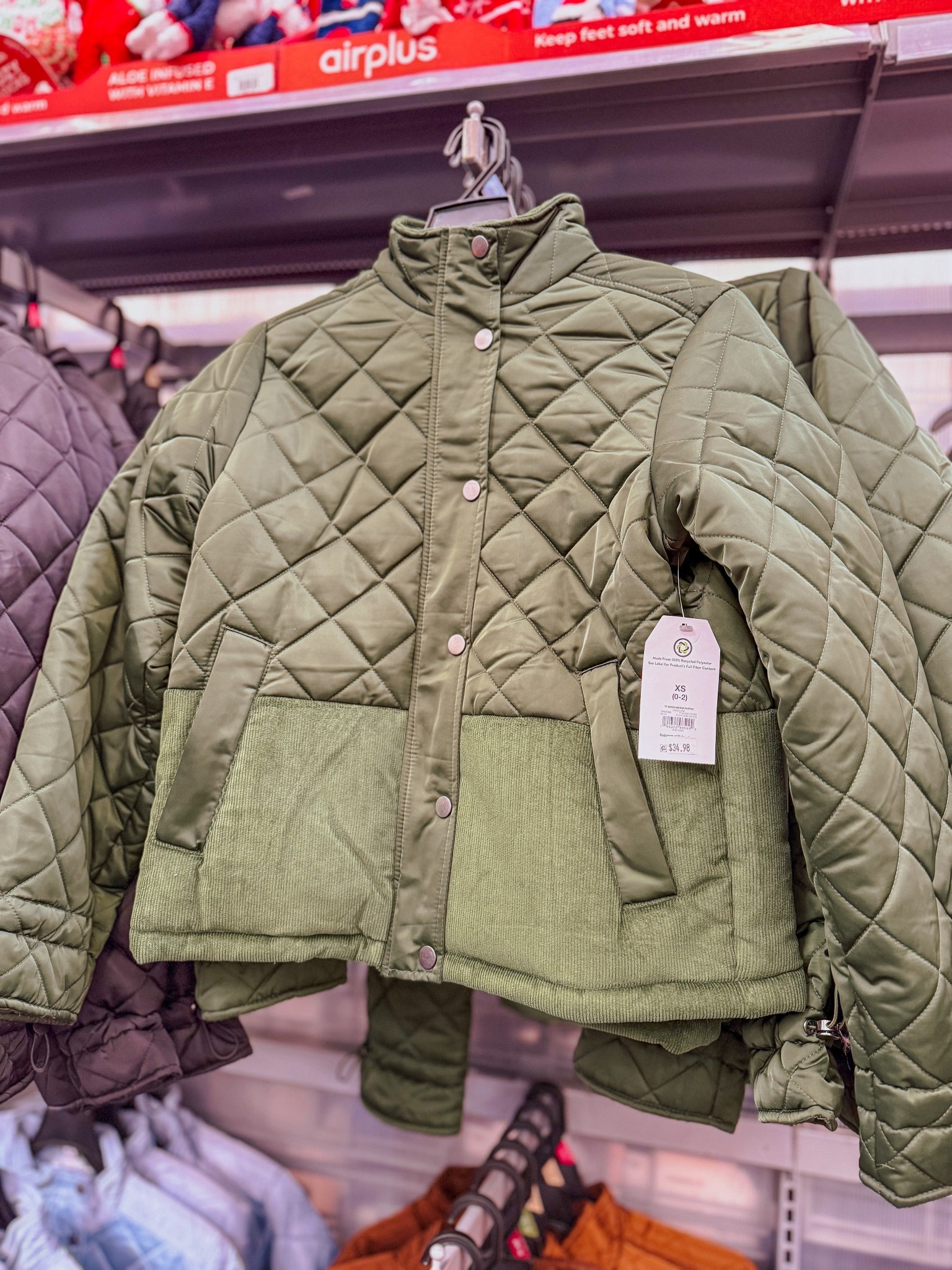 The cutest holiday coat with a pop of corduroy 

#LTKHoliday #LTKFindsUnder50 #LTKActive