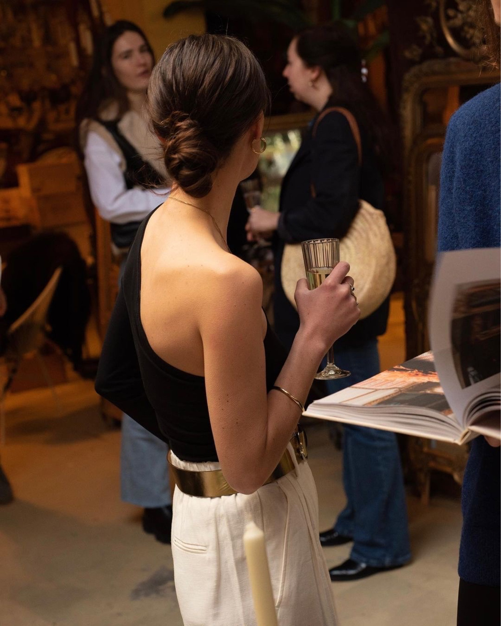 My book launch look 📖 🥂

outfit inspiration, event look, summer style, Baum und Pferdgarten, asymmetrical black top, one sleeve top,  white linen trousers, Second female, de Bijenkorf, Netherlands. 

#LTKeurope #LTKSeasonal #LTKstyletip