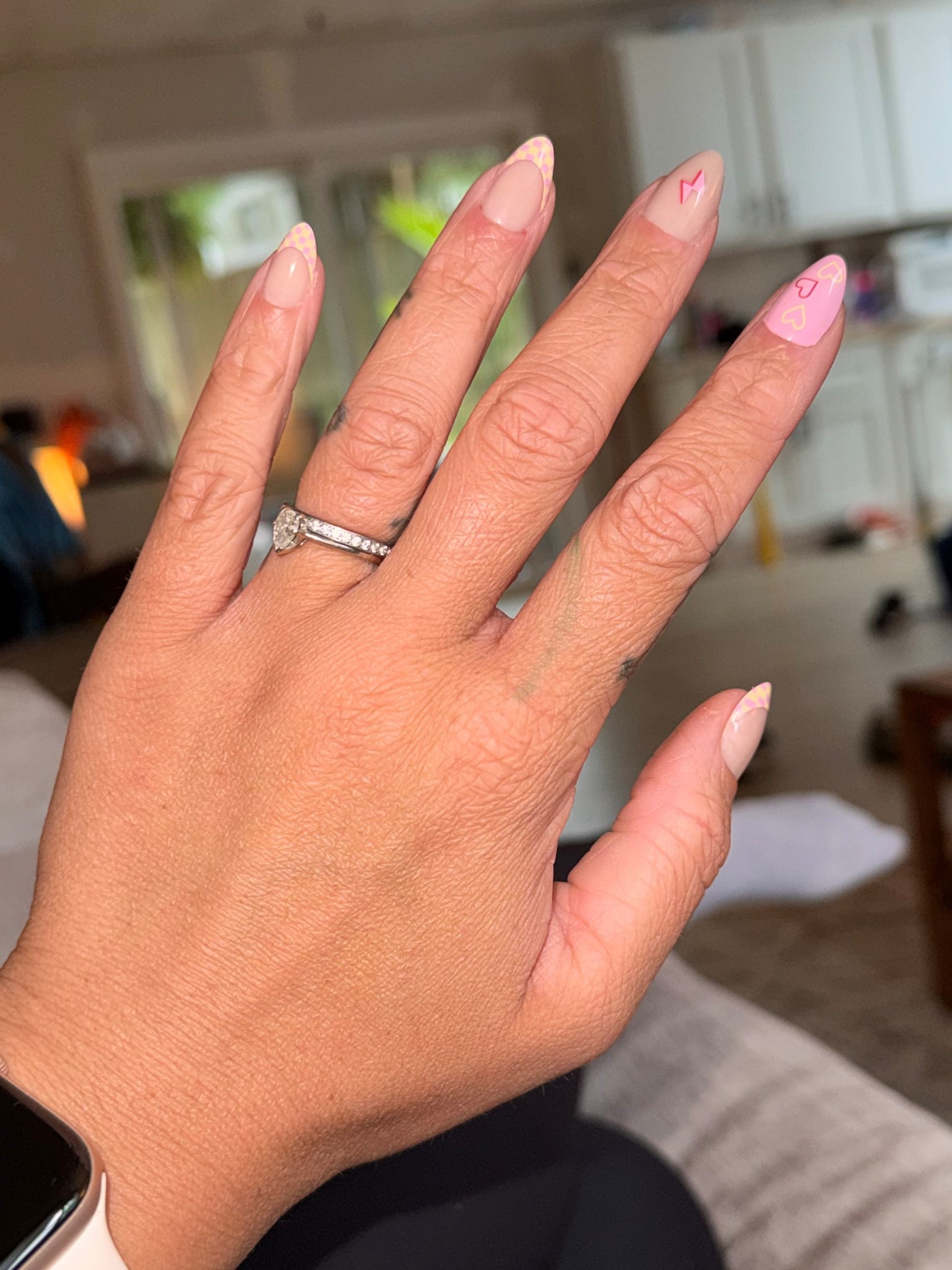 New press ons from Walmartttt

I love the retro style, kinda sad I couldn’t use the smiley face nails because my actual nails are SO MUCH SMALLER than normal 😂 but still overall love them. And the checkered print is always my favorite too 🙂‍↔️

#LTKselfcare #LTKmomlife #LTKgrwm