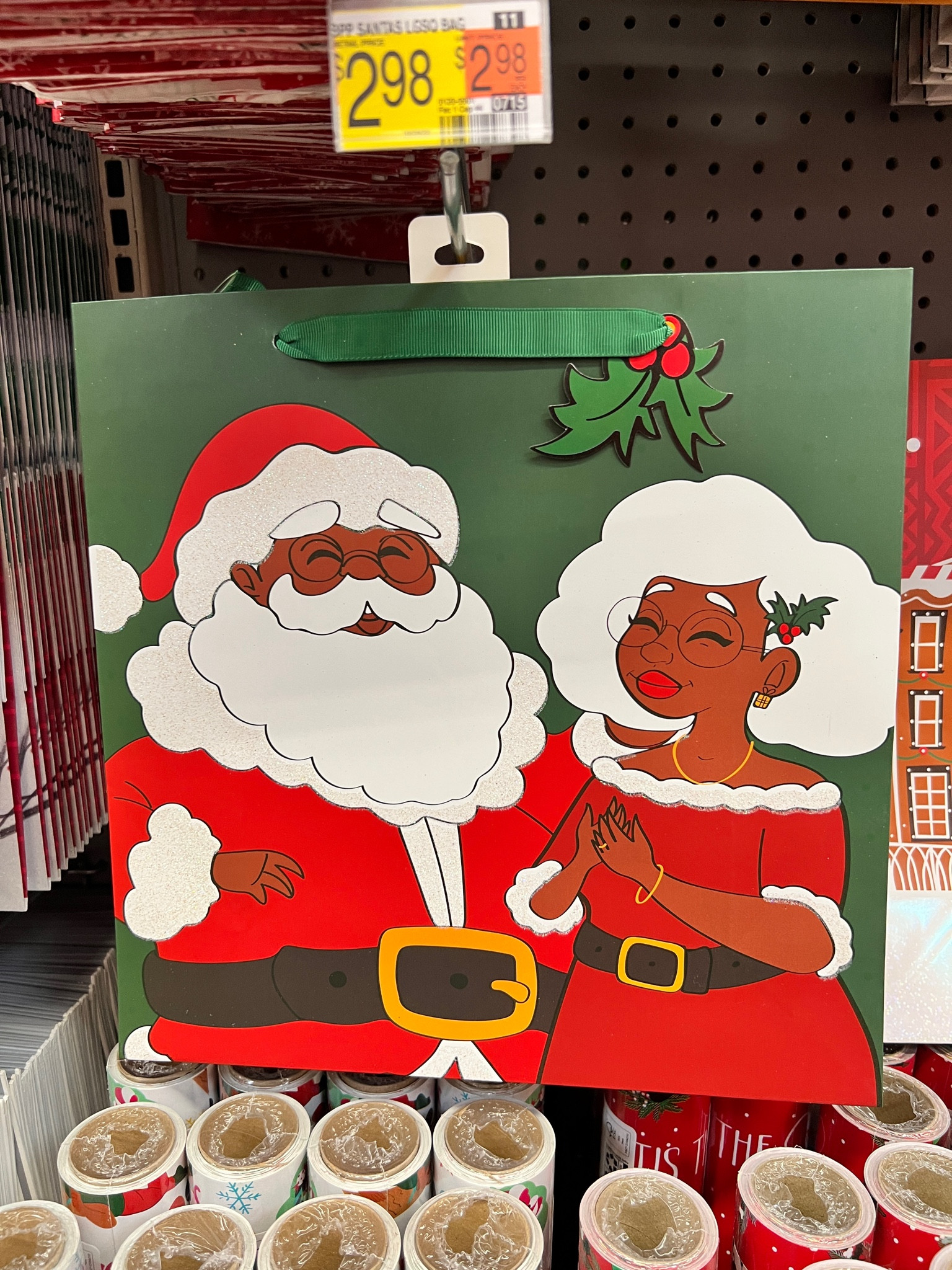 These Christmas gift bags are so cute!! 

#LTKitbag #LTKSeasonal #LTKHoliday