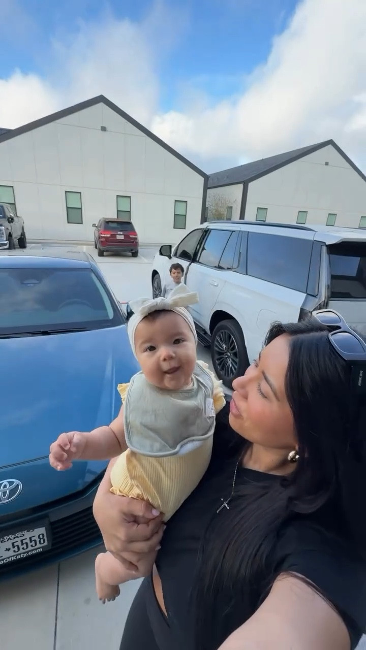 Surprised daddy with breakfast since he picked up the slack the last two days while I had the stomach bug. Thankful to feel better!!!

Comment “shop” for links in video💞

#morningvlog #ditl #momlife #vlog #relatable