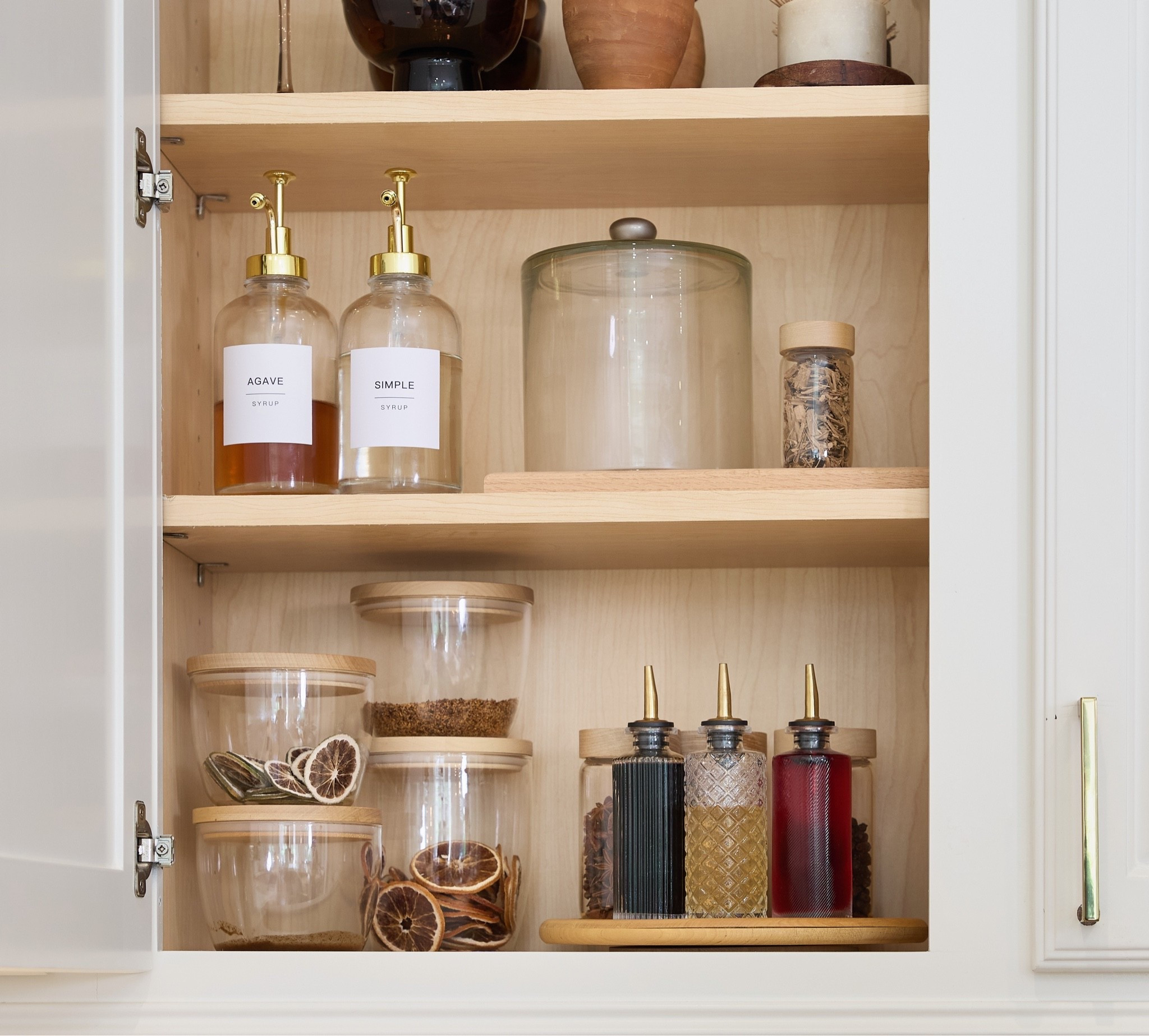 Every kitchen needs a cocktail cabinet 🍹
Garnish & syrups ready for the perfect cocktail!

Kitchen organization
Kitchen cabinet

#LTKfoodie #LTKHome