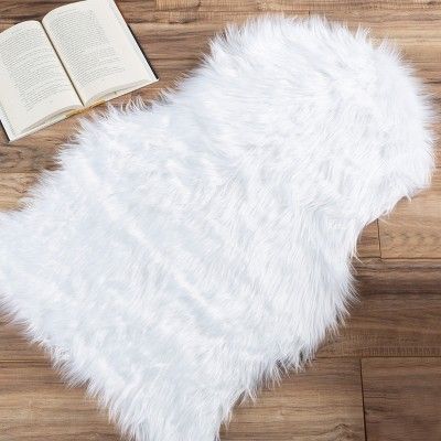 2'x3' Contour Area Rug White - Hastings Home | Target