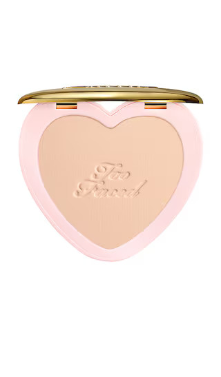 Too Faced Born This Way Soft Blur Flexible Finish Setting Powder in Light. | Revolve Clothing (Global)