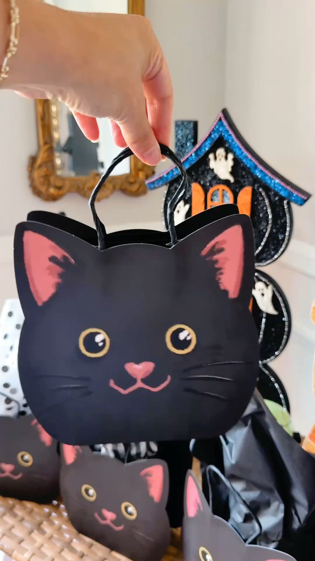 Cute Halloween treat bags for kids 🐈‍⬛🎃 These black cat Halloween favor bags are perfect for classroom treats, Halloween party favors, boo baskets, trick-or-treat goodies, and spooky season gifting.

#LTKSeasonal #LTKKids