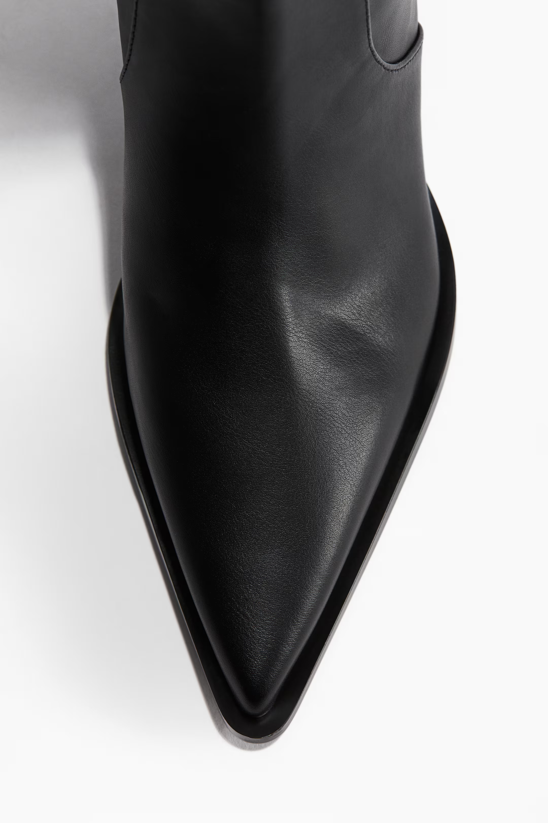 Knee-high boots | H&M (UK, MY, IN, SG, PH, TW, HK)