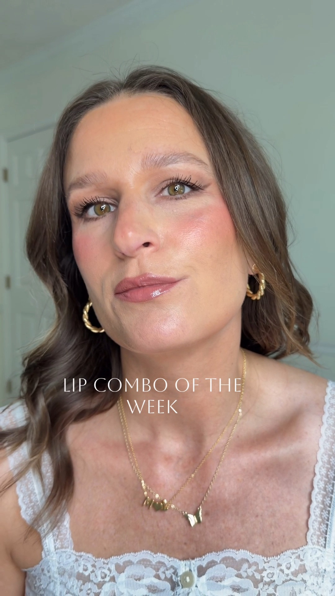 Lip combo of the week, another great one for my neutral lovers, plus it’s all drugstore!

Maybelline Lifter liner in Big Lift
Maybelline Serum Lipstick in Upstate
NYX Jelly Job in Just Jelly

Save this for your next drugstore run

#LTKgrwm #LTKOver40 #LTKBeauty
