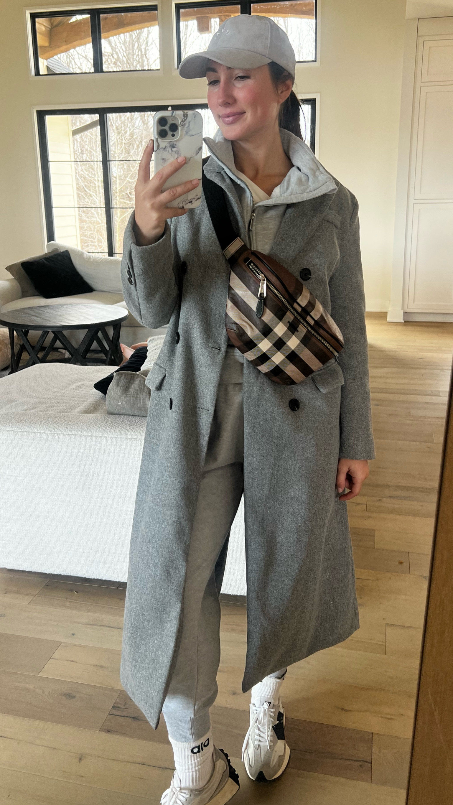 Add a few layers to a lounge set, throw on a belt bag and you’re good to go! 

#LTKfindsunder50 #LTKstyletip #LTKfindsunder100