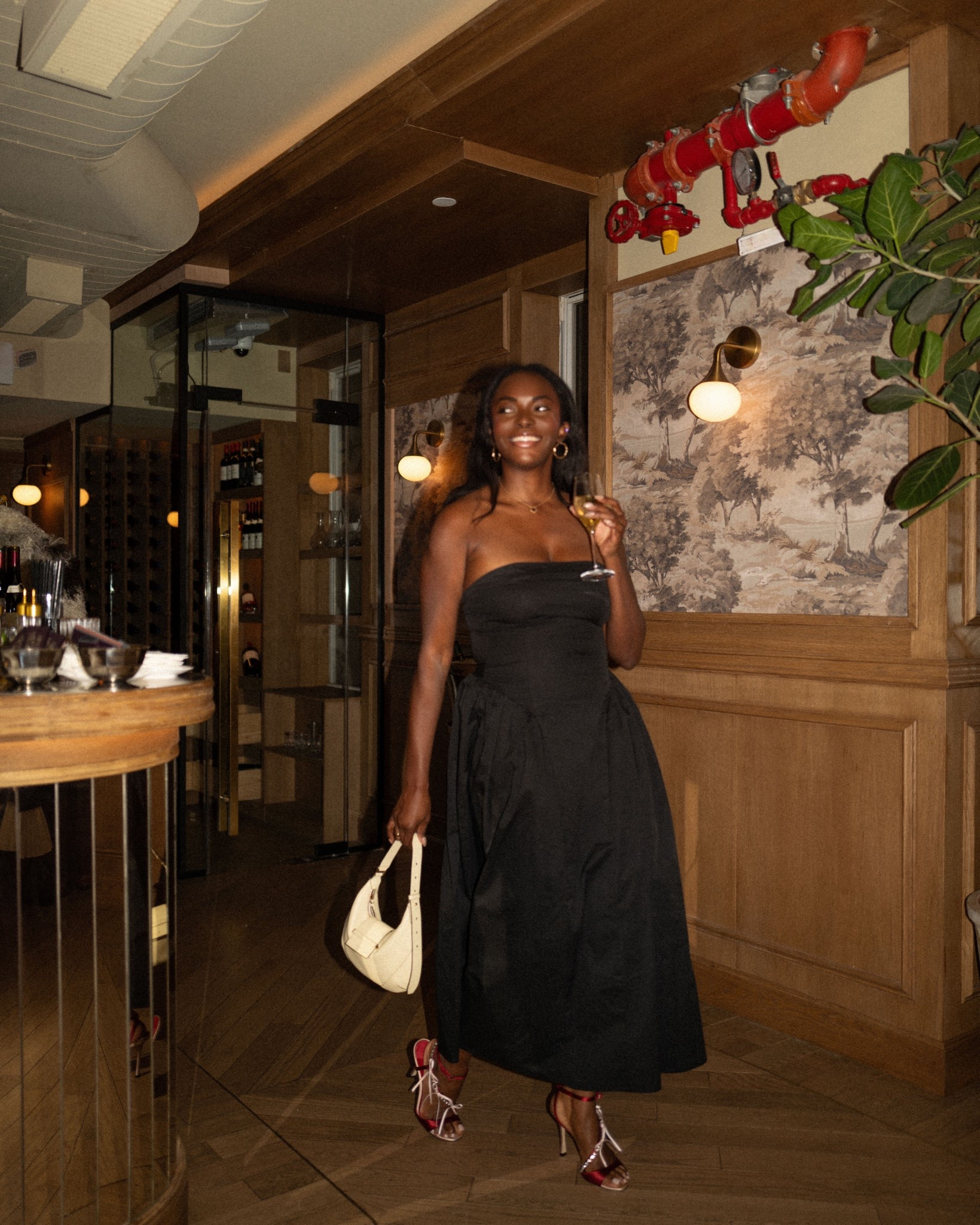 a little black dress for a holiday dinner night out!✨

#LTKootd #LTKTall #LTKStyleTip