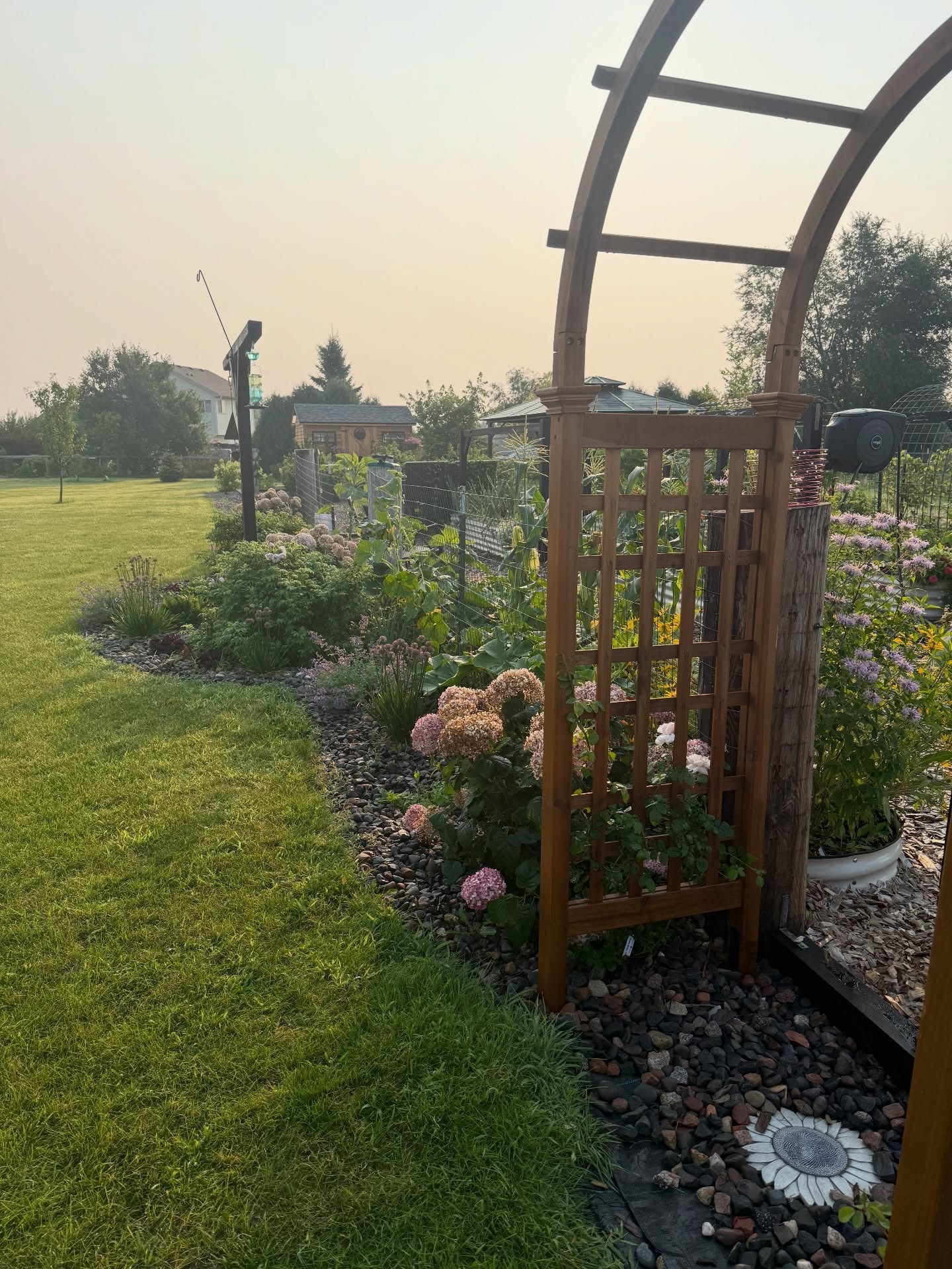 Proof that it’s worth the wait.

Every tomato, cucumber, pumpkin, and handful of beans started as a tiny seed in my kitchen.

If you’re staring at seed trays right now wondering if it’s worth it… this is your sign.

Zone 4 gardeners — summer always comes.

#zone4garden #midwestgarden #growyourownfood #homesteadlife #gardeningseason