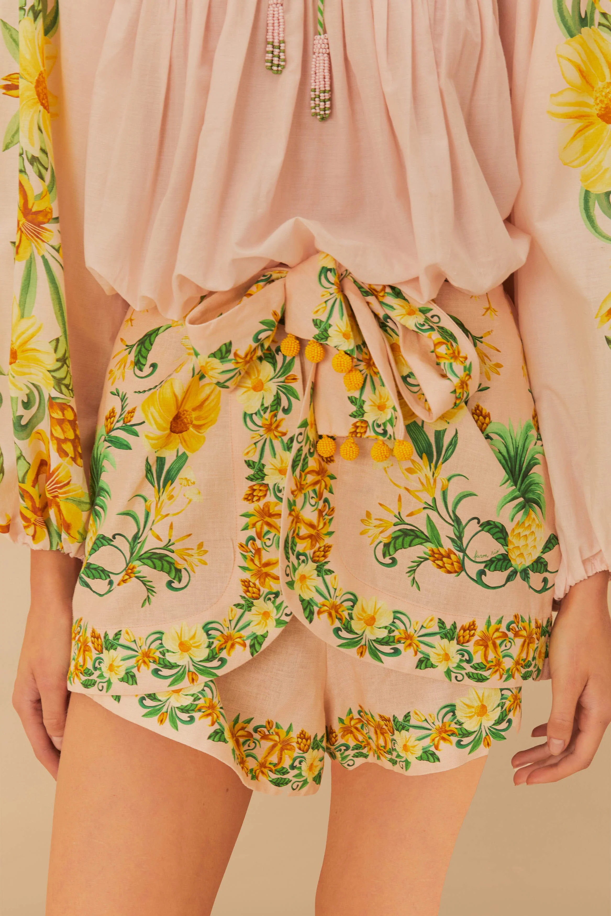 Pink Botanical Beauty LENZING™ ECOVERO™ Euroflax™ Shorts | FarmRio (US)