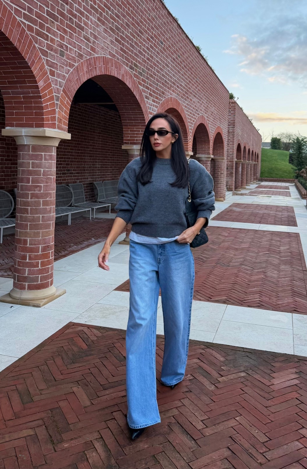 Basic wardrobe staples on repeat
Fashion stylist shoulder pad maebe Molly Mae 


#LTKstyletip #LTKuk #LTKjeans