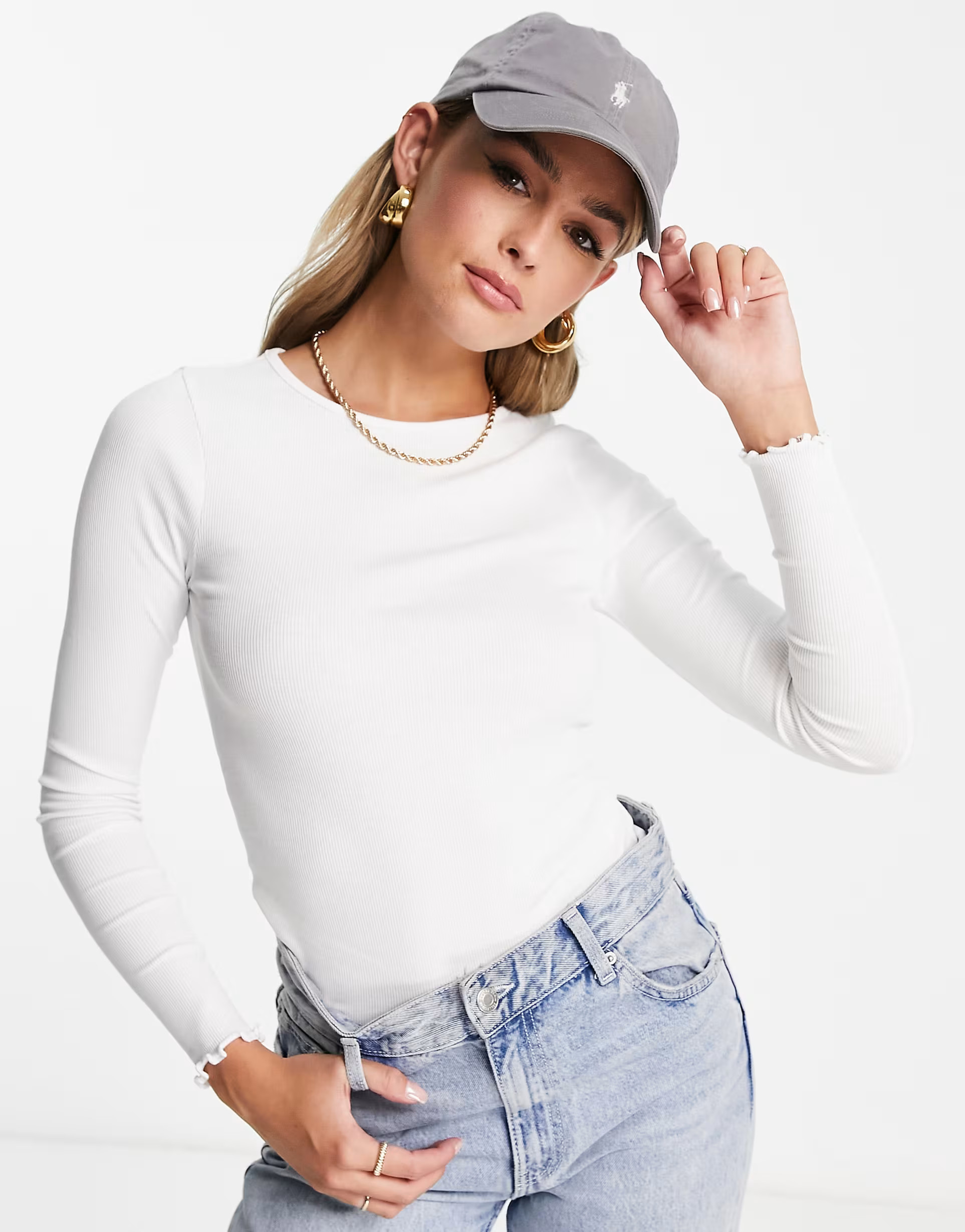 New Look long sleeve lettuce edge T-shirt in white | ASOS (Global)